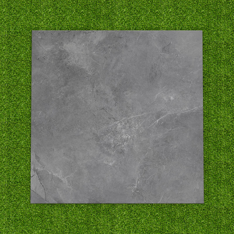 20mm Grey Outdoor Garden Floor Tile On Grass