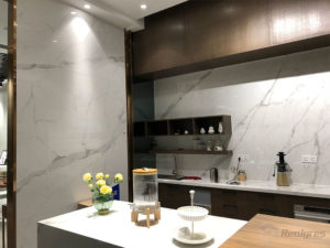 white marble tile backsplash