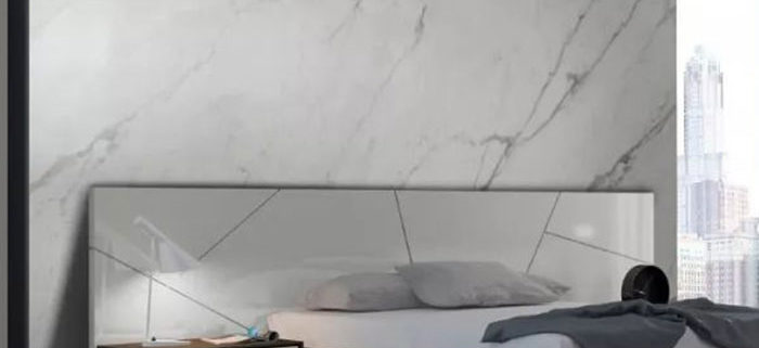 White Carrara Large Format Porcelain Tile for Bedroom