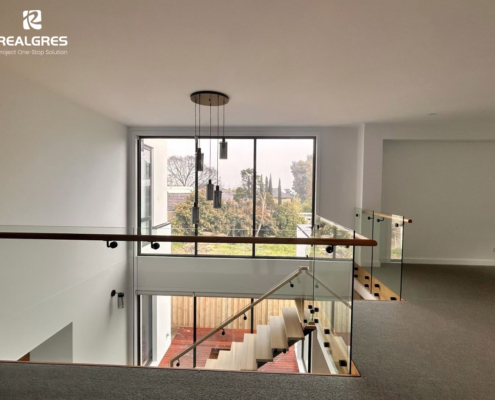 2 aluminum window &door